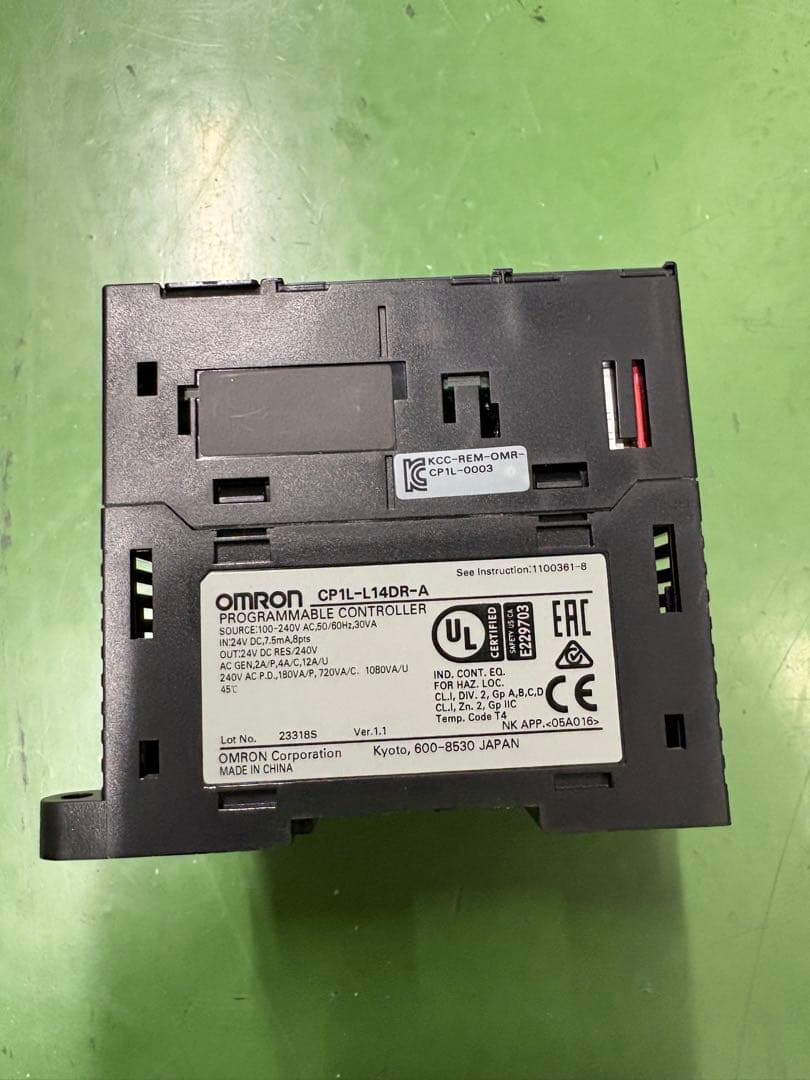 オムロン OMRON CP1L-L14DR-A