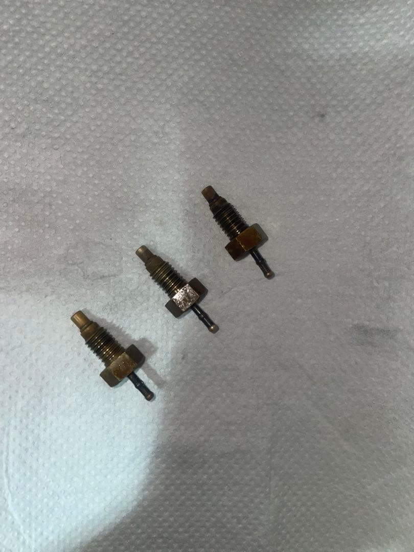 gt380 チェックバルブ　エンジン