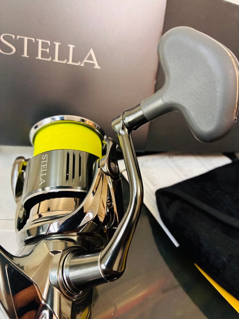 22 STELLA 4000XG スピニングリール