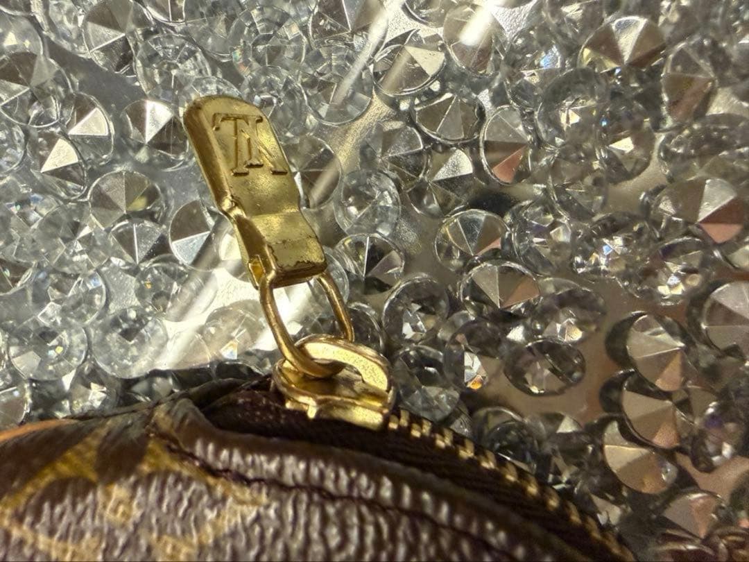 Louis Vuitton モノグラム ケース ポルトモネロン