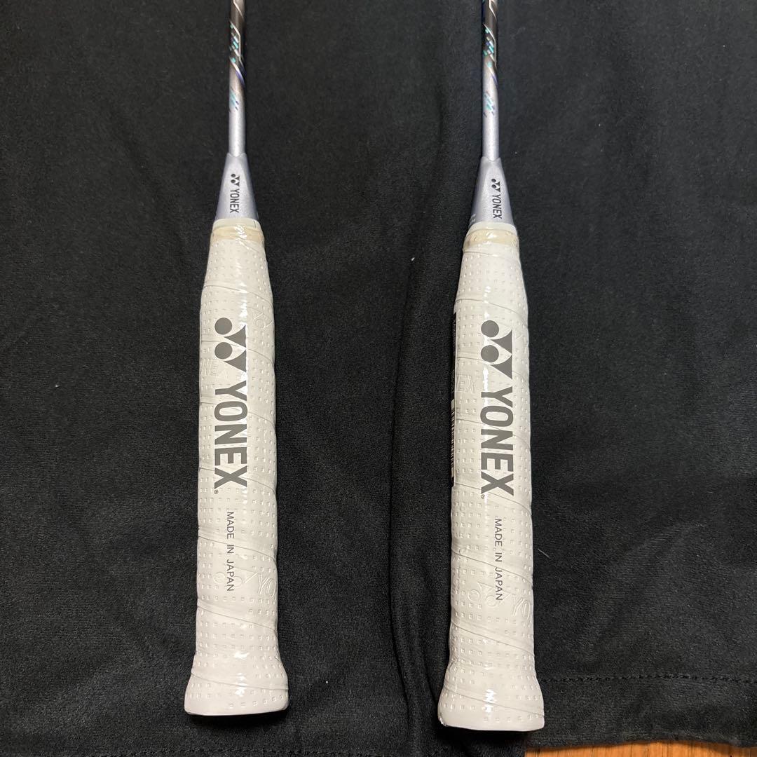 月YONEX ASTROX 88D PROバドミントンラケット