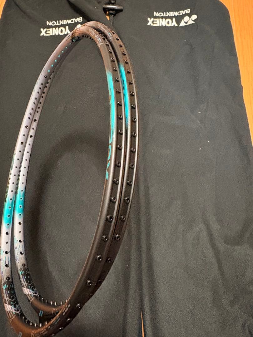 月YONEX ASTROX 88D PROバドミントンラケット