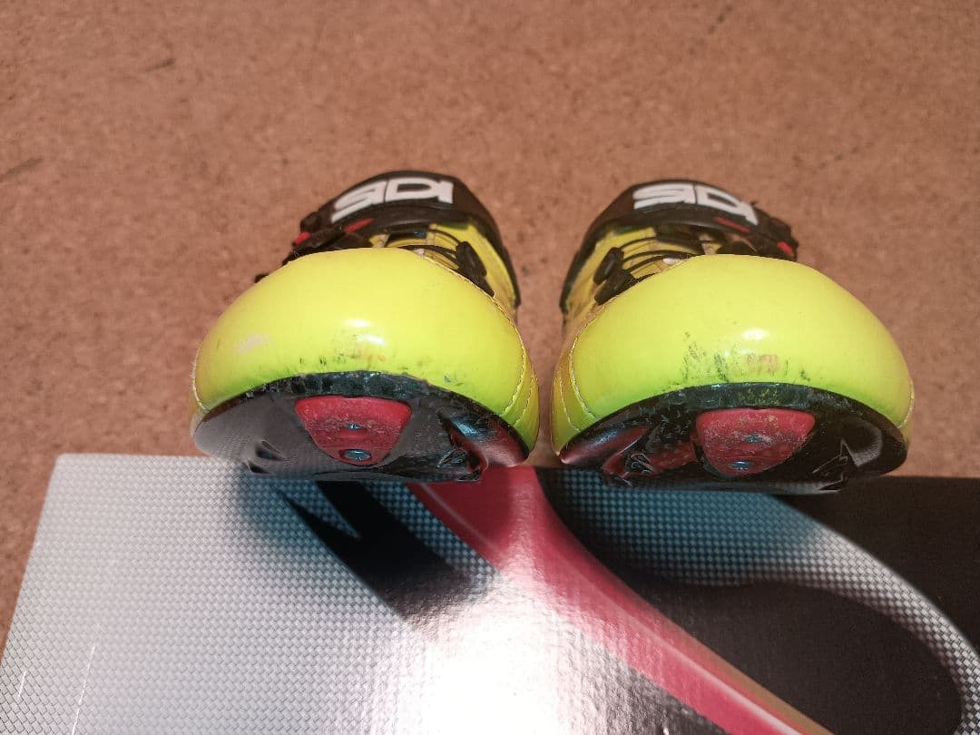 ウェア SCARPE WIRE CARBON VERNICI