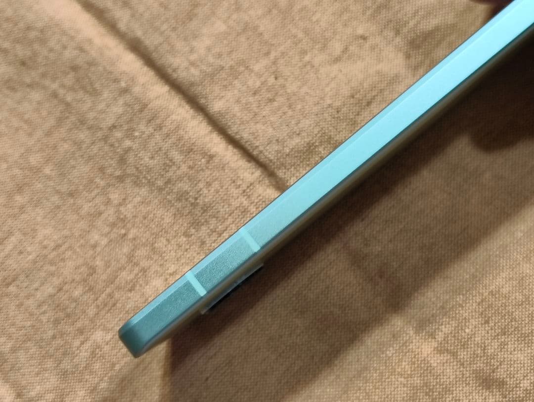 AQUOS sense8 ペールグリーン スマートフォン 本体 SIMフリー