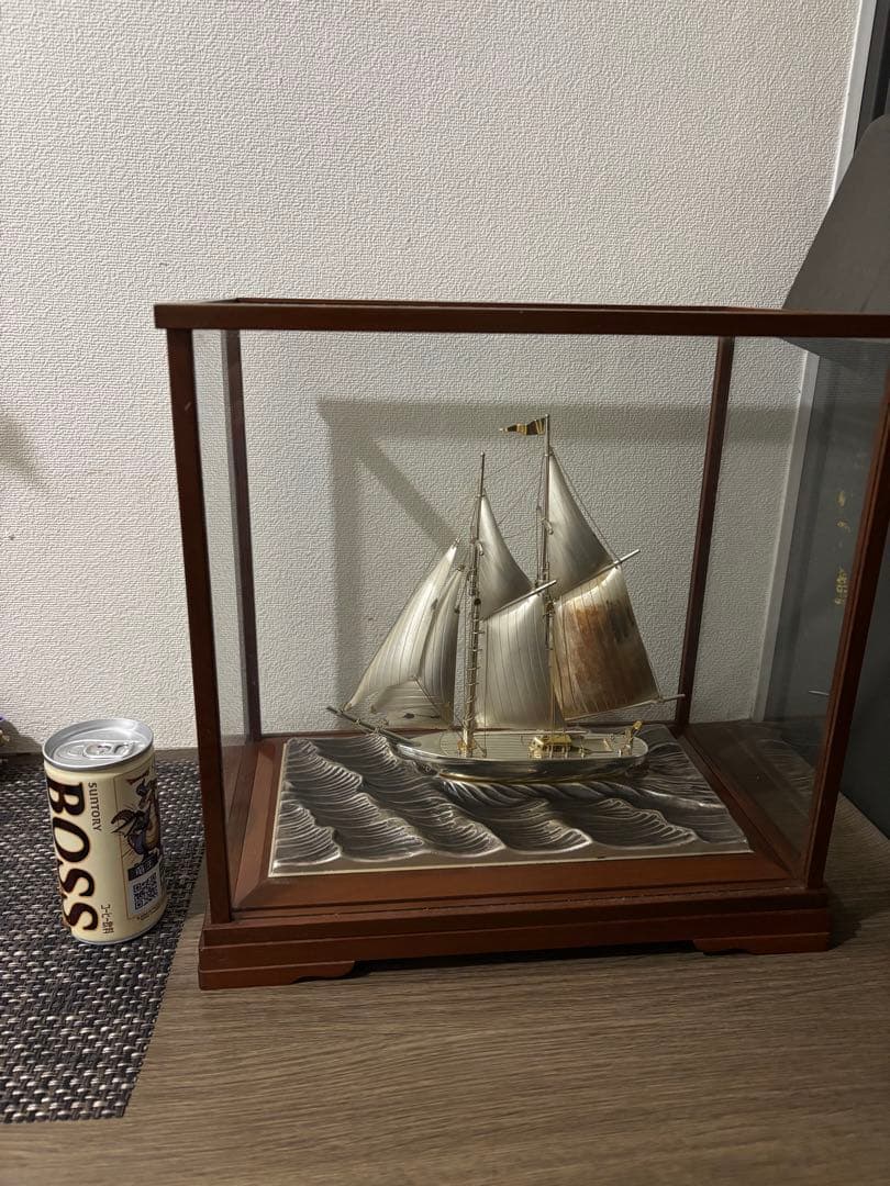 花*月様 純銀刻印　帆船置物　船長さ21cm 大きめ　ガラスケース付き　レトロ