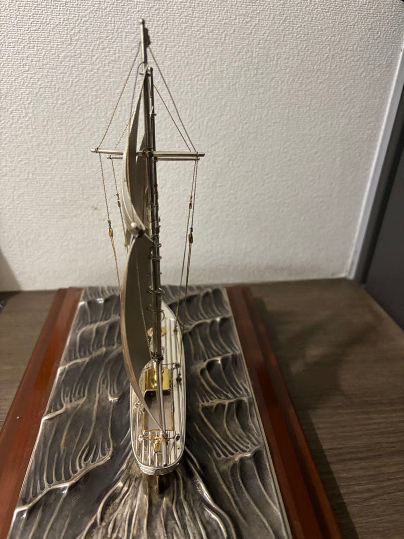 花*月様 純銀刻印　帆船置物　船長さ21cm 大きめ　ガラスケース付き　レトロ