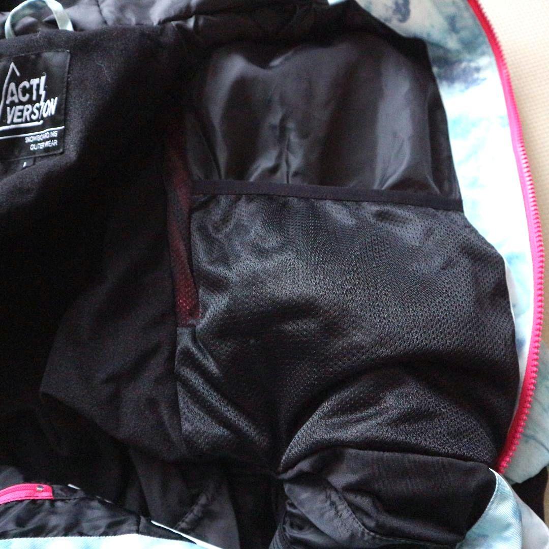 新品 レディースL パスケース付 多収納 スノーボードウェア上下セット スキー