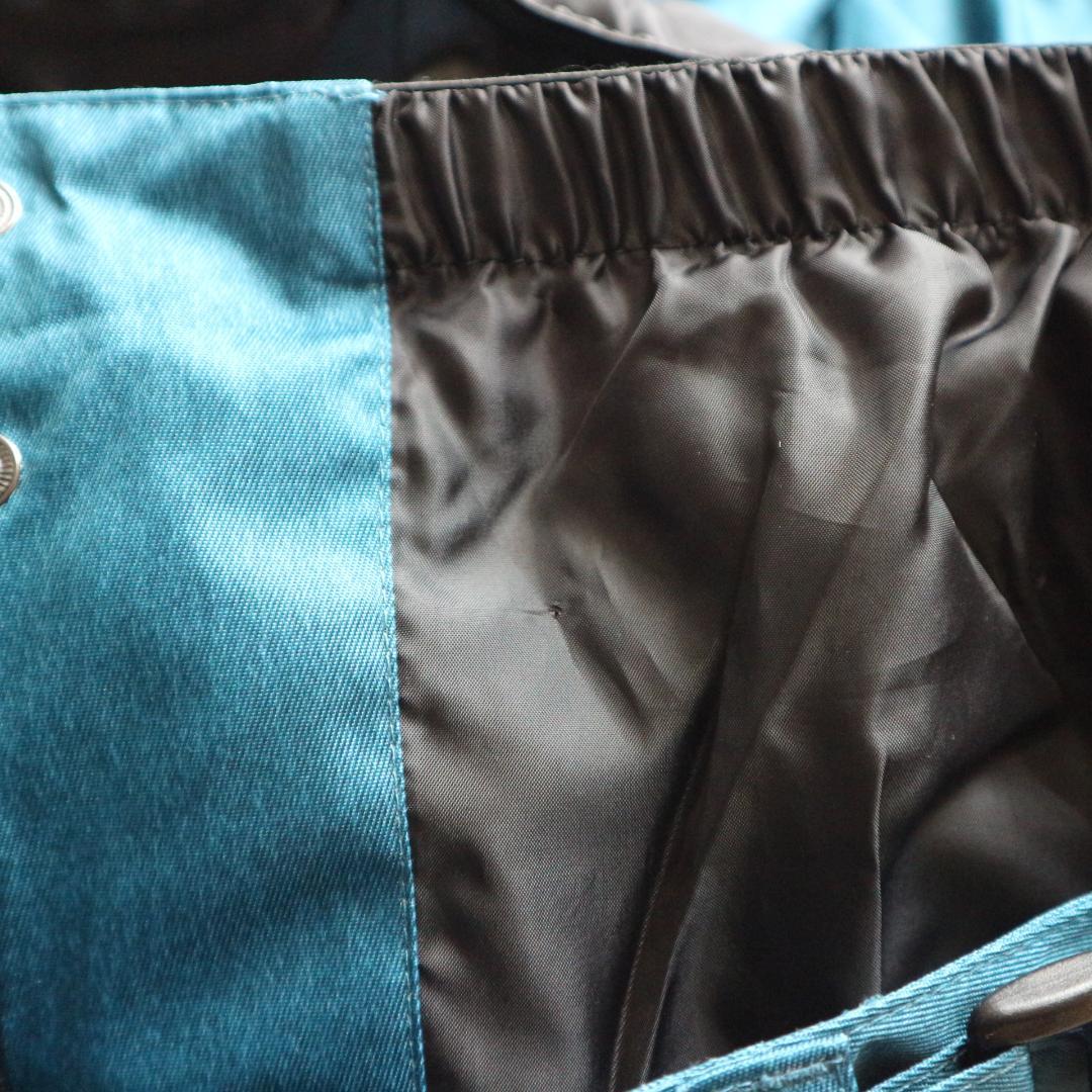 新品 レディースL パスケース付 多収納 スノーボードウェア上下セット スキー