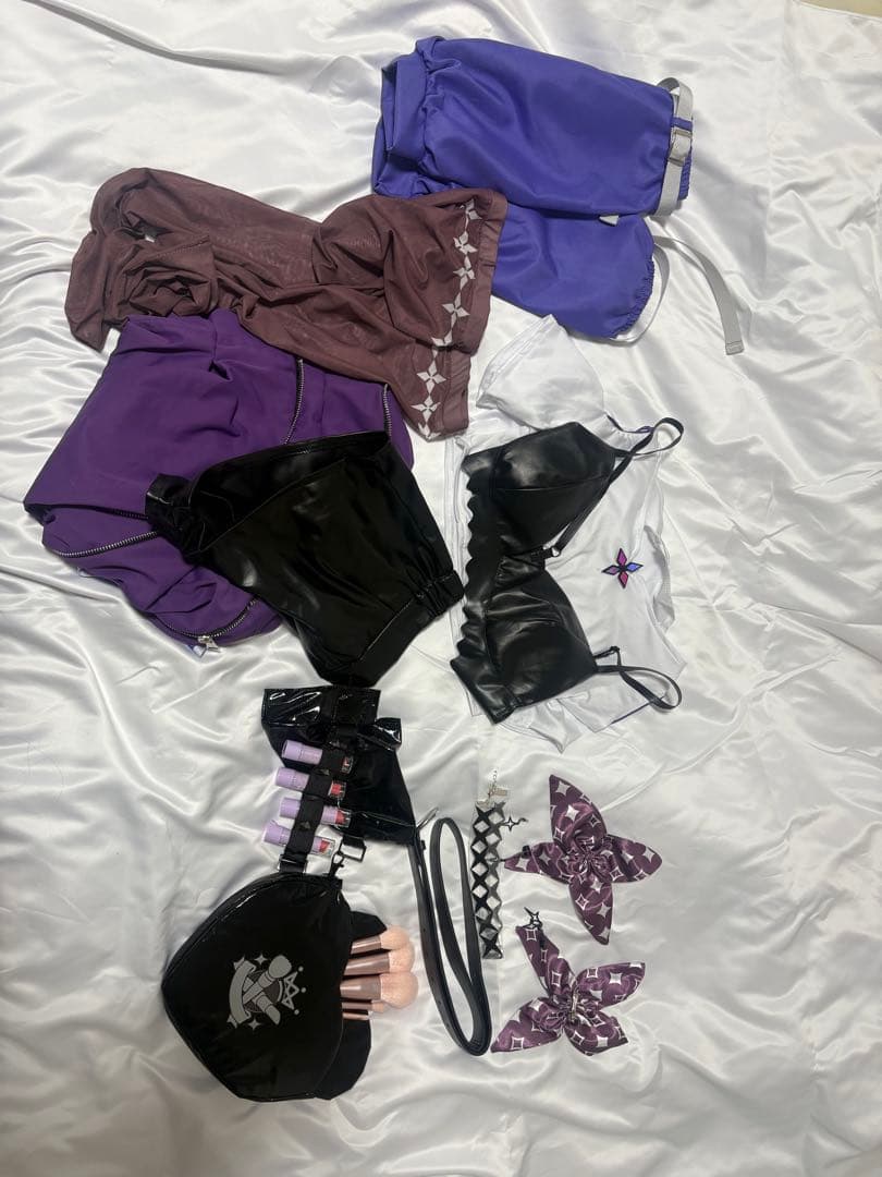 Wetrose製 ホロライブ 綺々羅々ヴィヴィ コスプレ衣装セット