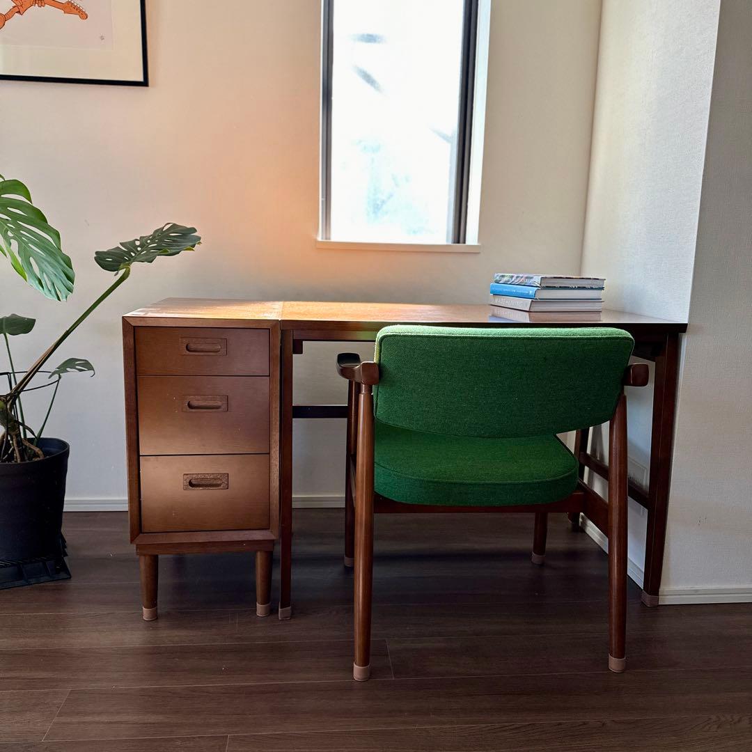 カリモク60 Dチェア【美品】タープグリーン