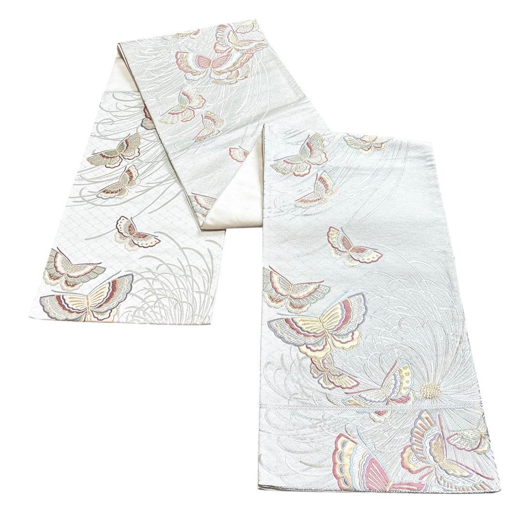 AA19袋帯 六通柄 金銀糸　唐織　蝶紋　正絹 着物