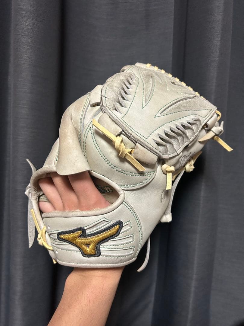 ミズノプロ　硬式オーダー投手用　耕作印あり　良型　即戦力‼️