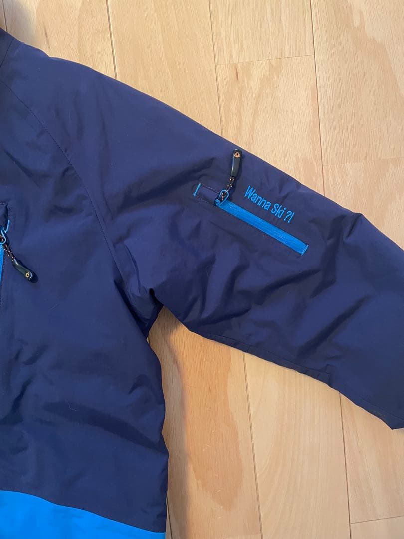 イズビョン　ISBJORN スキーウェア　134/140