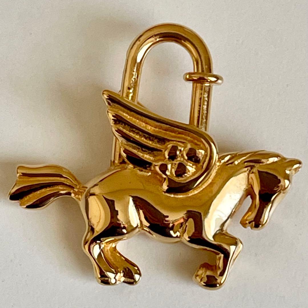 エルメス　ペガサス　カデナ　チャーム　ゴールド