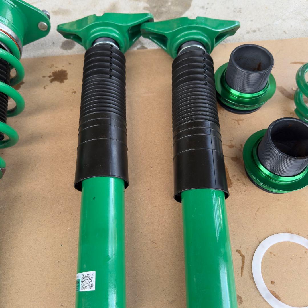 ✨即購入可　美品　TEIN 車高調　50プリウス　送料無料！