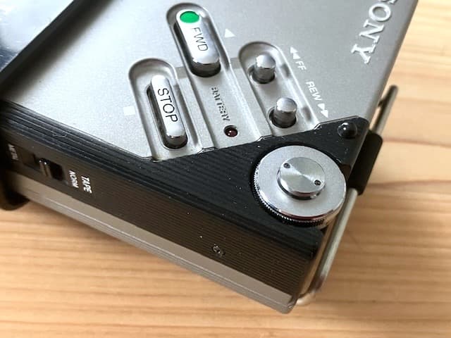 てつ 高音質 整備済完全動作品 ソニー WM-2 ホルダー＆新品ヘッドホン