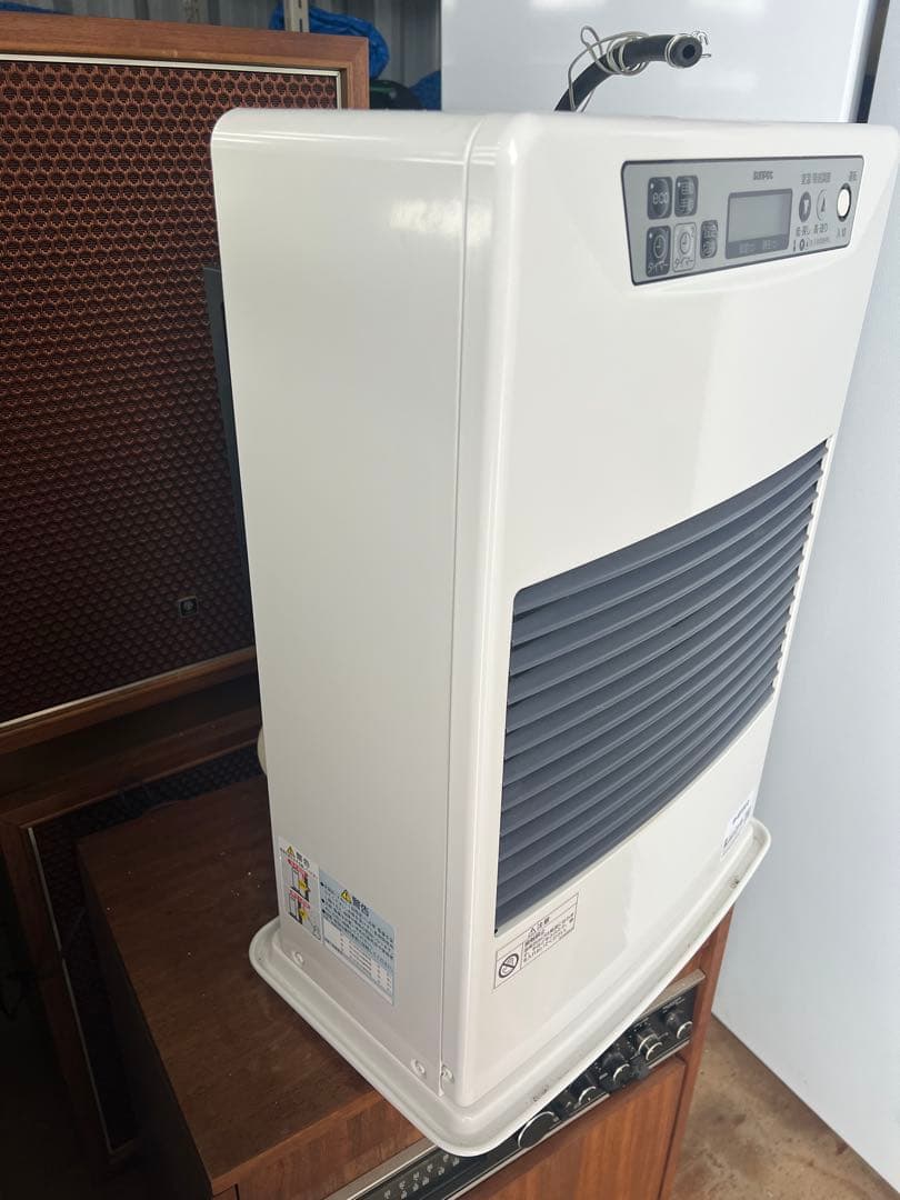 サンポット　FF-4211TL C FF暖房ストーブ ホワイト