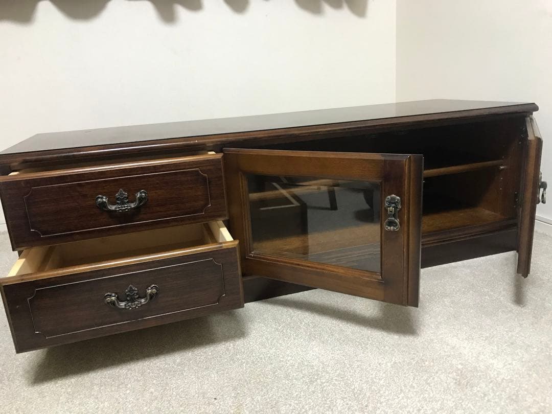 カリモク家具　テレビ台　コロニアル　サイドボード