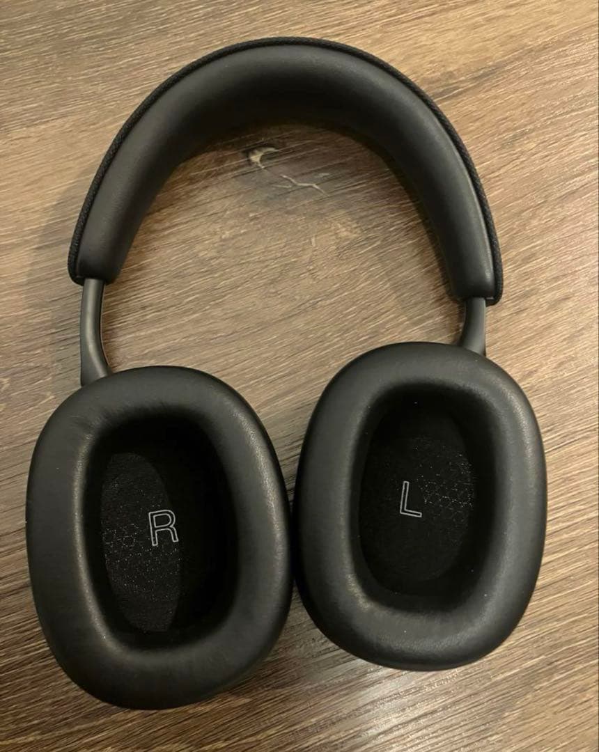 Bowers & Wilkins ワイヤレス ヘッドホン ブラック Px7S2