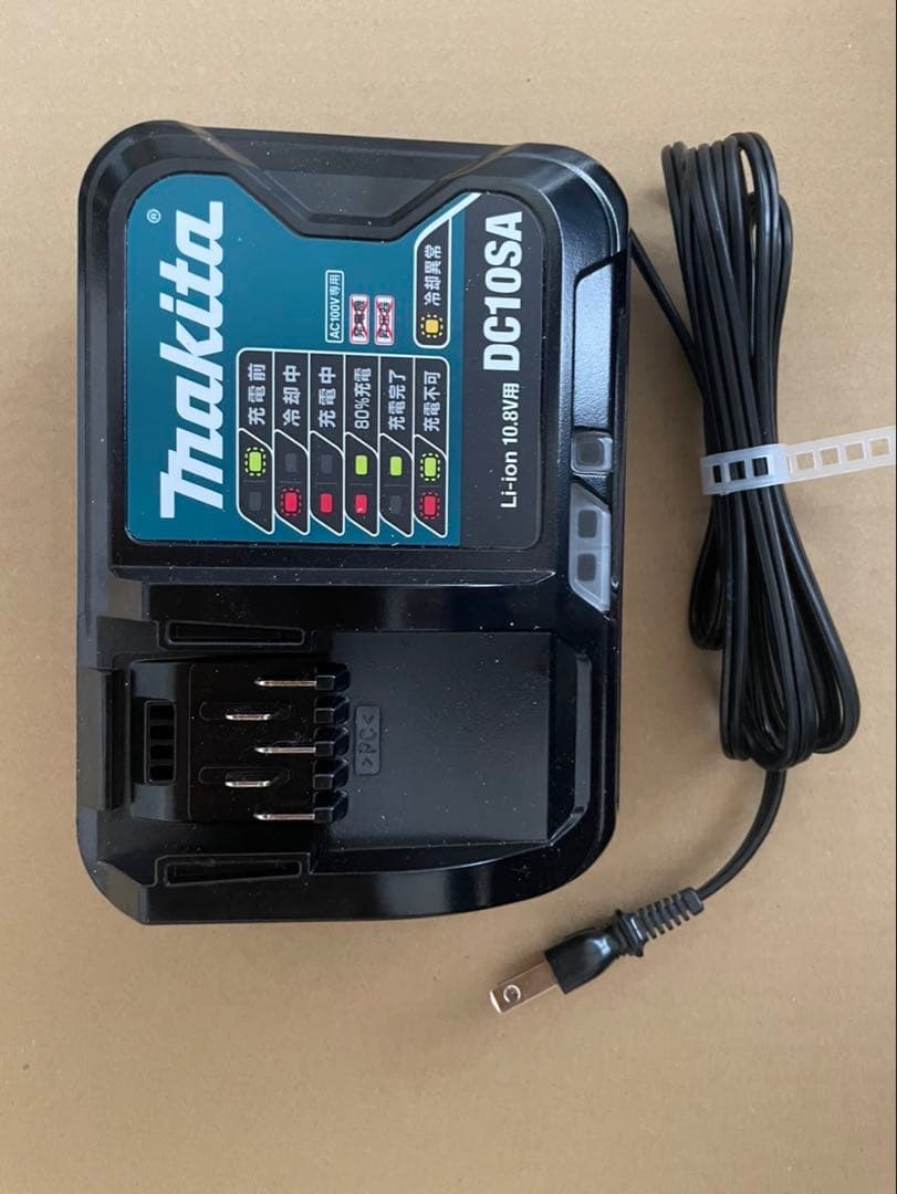 Makita CL108FD スティッククリーナー 本体　充電器付き