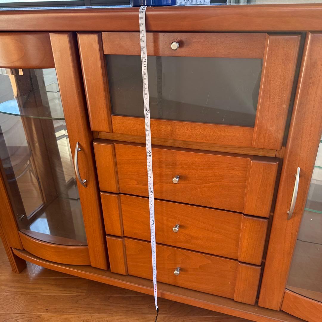 【おすぎです】高級ブラウン木製キャビネット ガラス扉付き（美品）