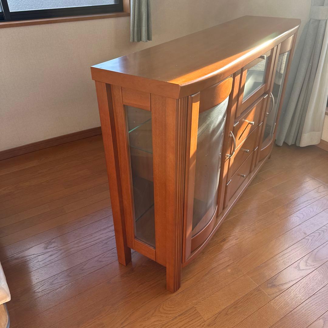 【おすぎです】高級ブラウン木製キャビネット ガラス扉付き（美品）