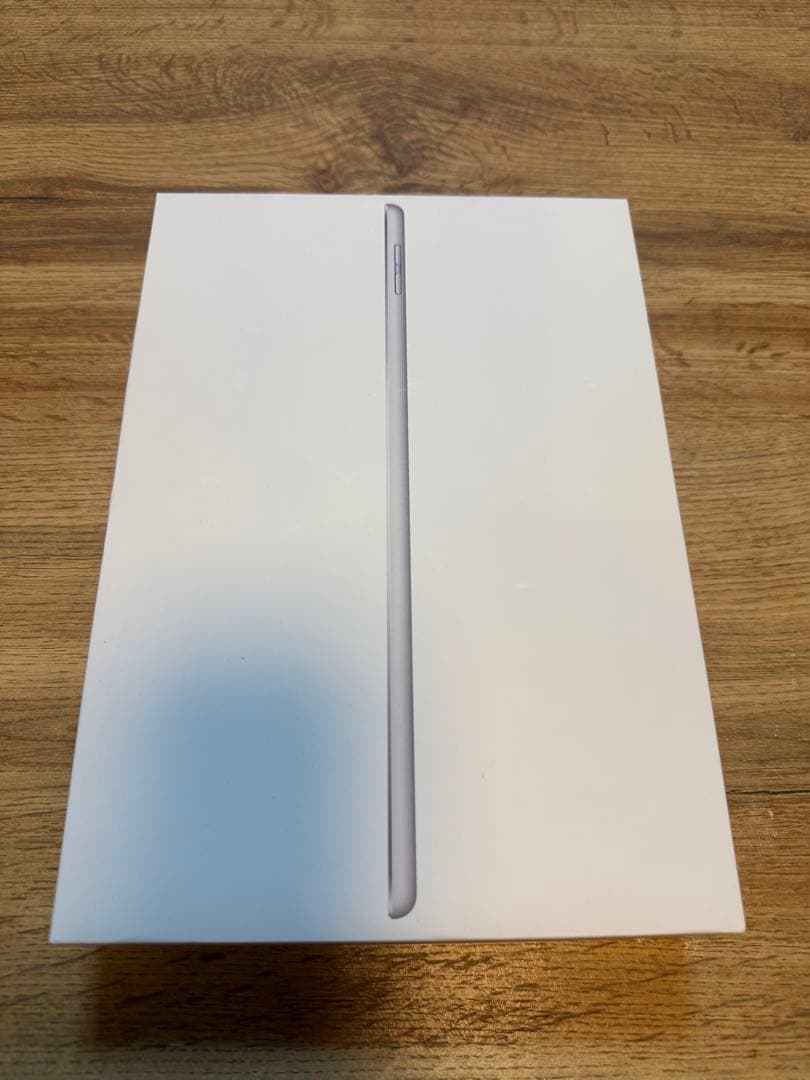 Apple iPad (第8世代) 32GB Wi-Fi + Cellular