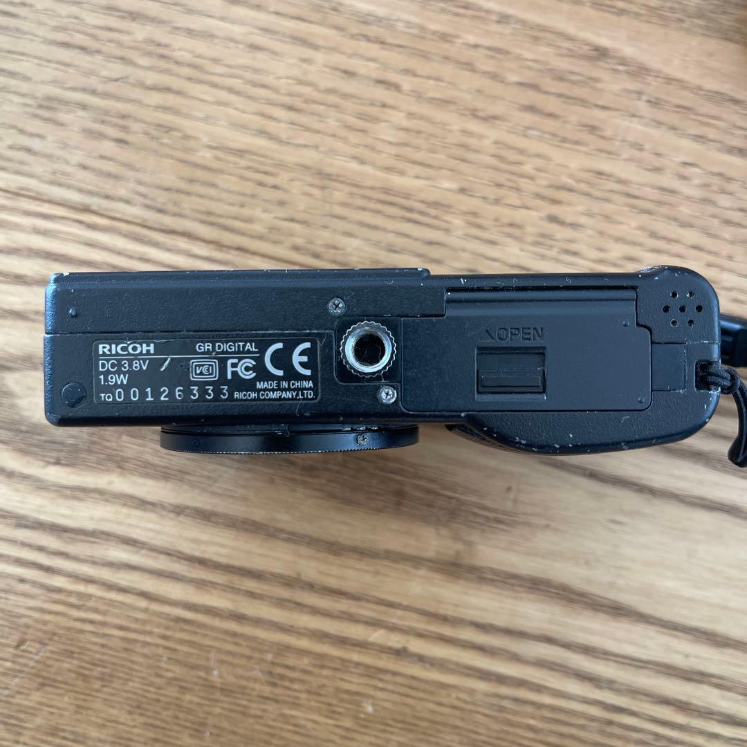 m*u様 RICOH GR DIGITAL コンパクトデジタルカメラ　ジャンク品
