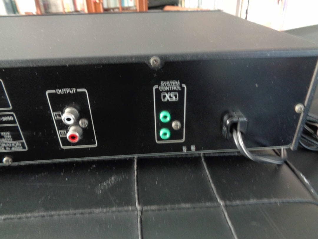 値下げ！ケンウッド FM/AMチューナーKT-3050 リモコン付き（ジャンク）