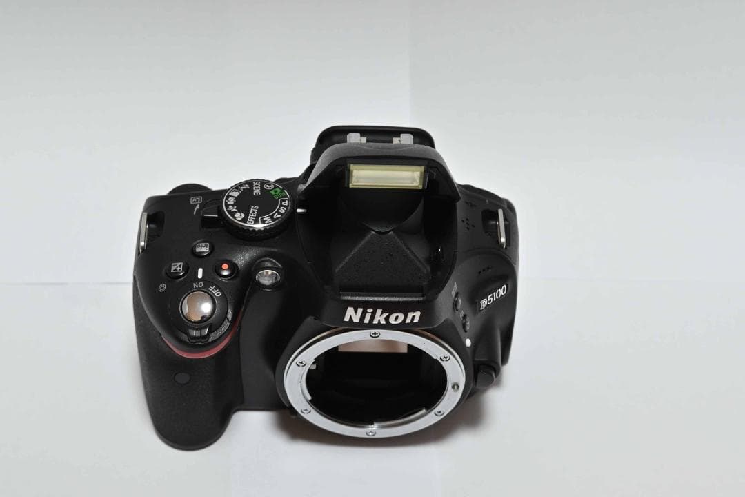 Nikon D5100 AF-S18-55㎜ 3.5-5.6G