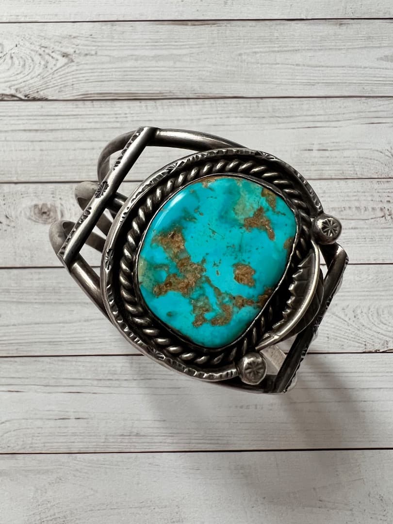 【ナバホ族】ヴィンテージ ターコイズ バングル インディアンジュエリー