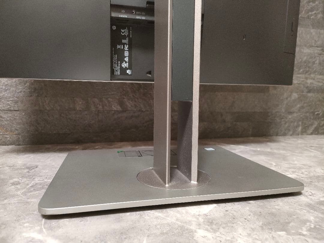 美品 HP EliteOne 24型 corei5 第９世代 新品SSD メモリ