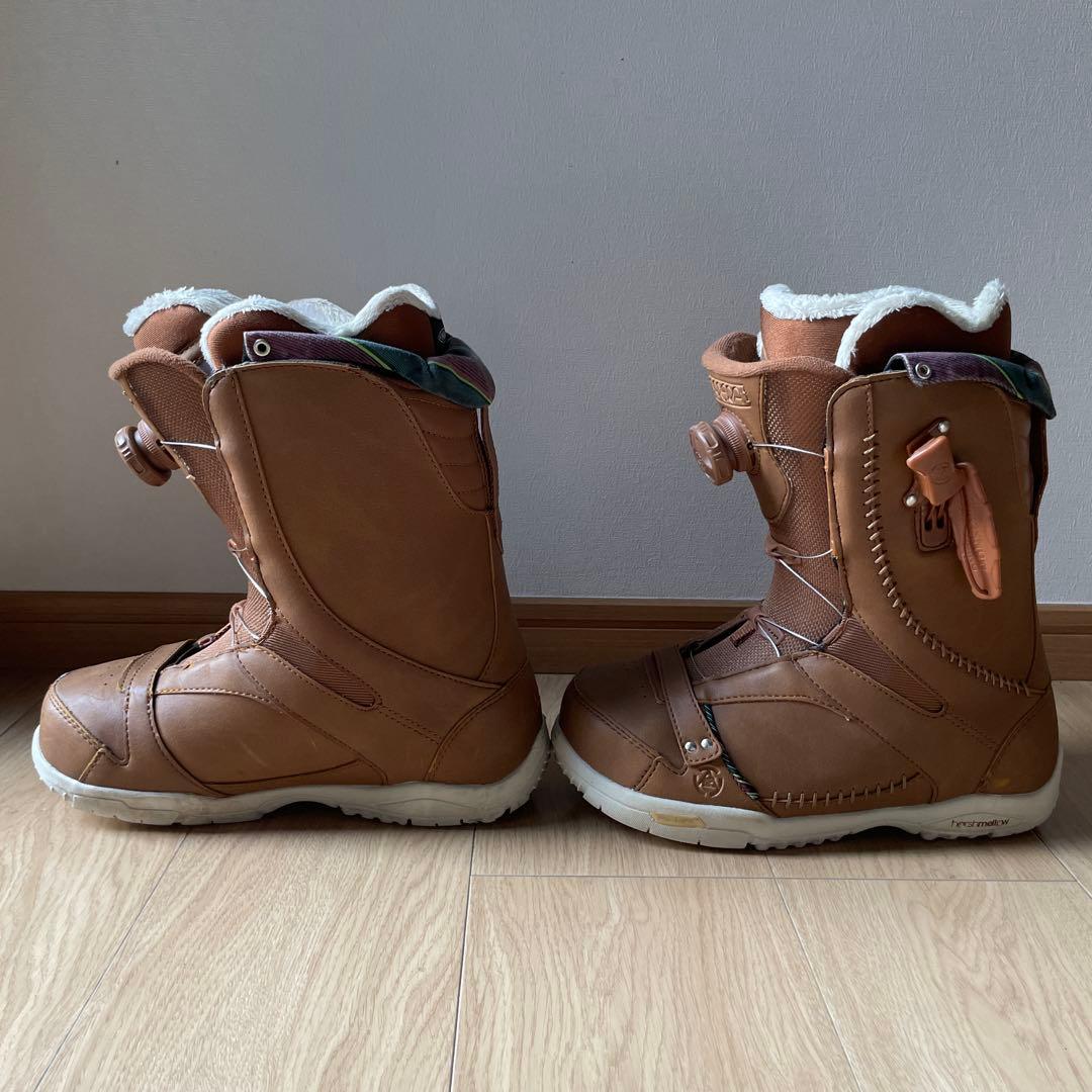 はっぴぃ　スノボブーツ レディース　K2 SAPERA BOA 24cm