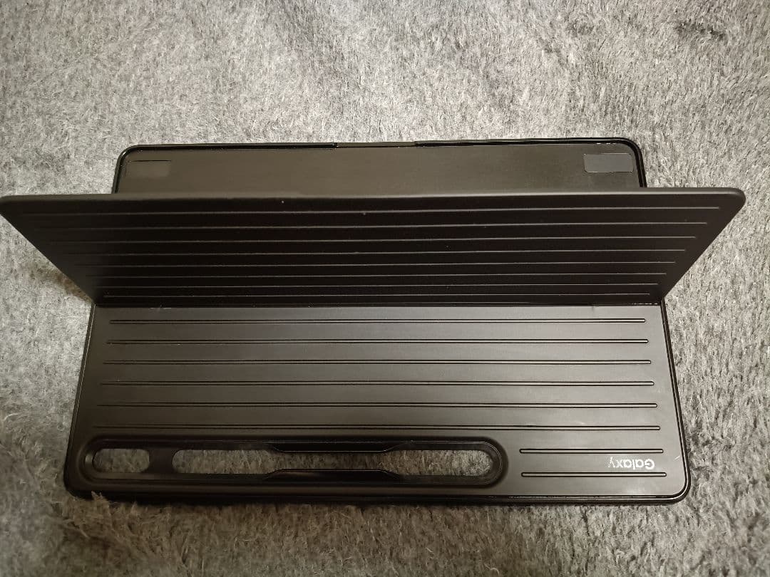 （中古）Samsung Galaxy Tab S8+ 本体 純正カバー付