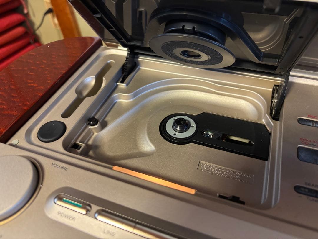 送料込みSONY ソニーセレブリティMD7000 CD MD 本体のみ　ジャンク