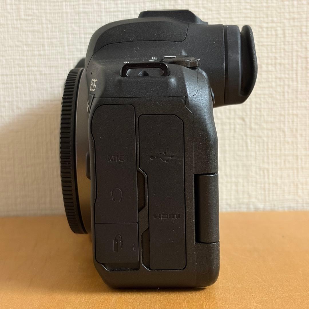 Canon EOS R6 ミラーレス一眼 本体 バッテリー3個付き