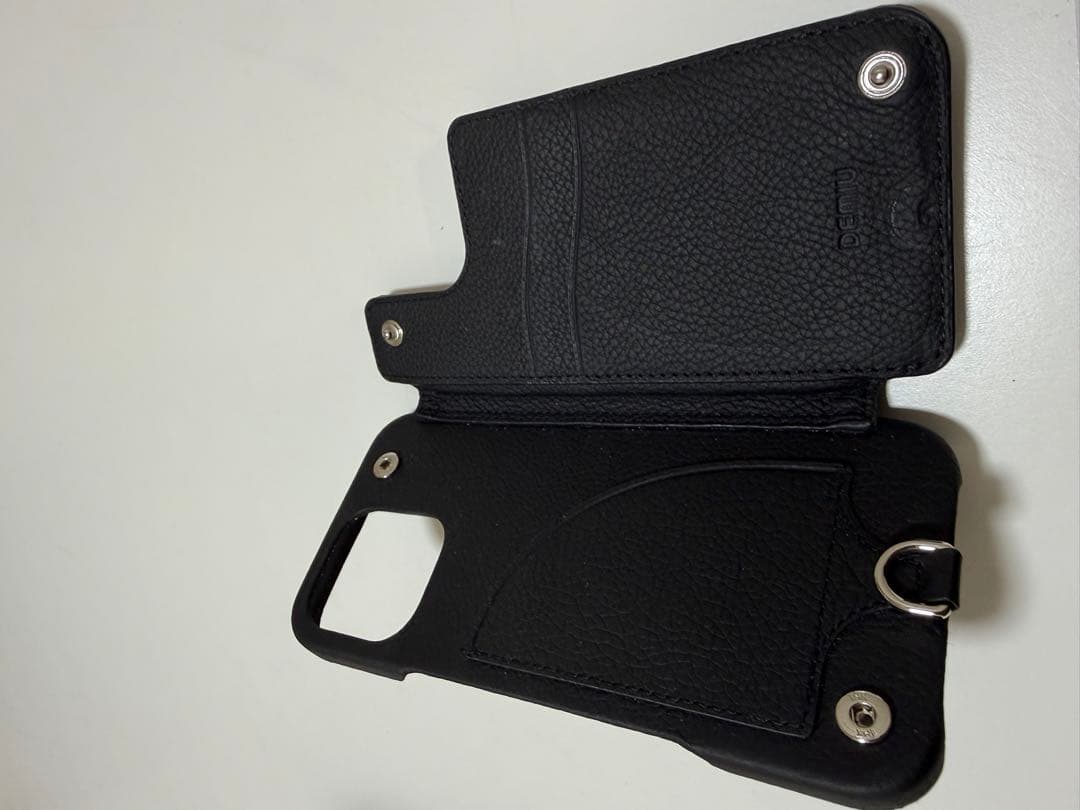 DEMIU iPhone16promaxケース　カードポケット付き