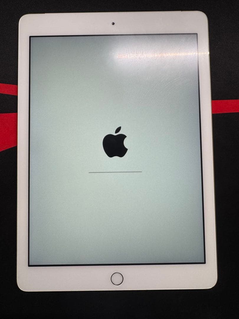 最安【本日発送】Apple iPad 第6世代　シルバー 32GB