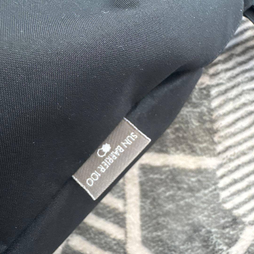 サンバリア100 黒 2段折り 日傘