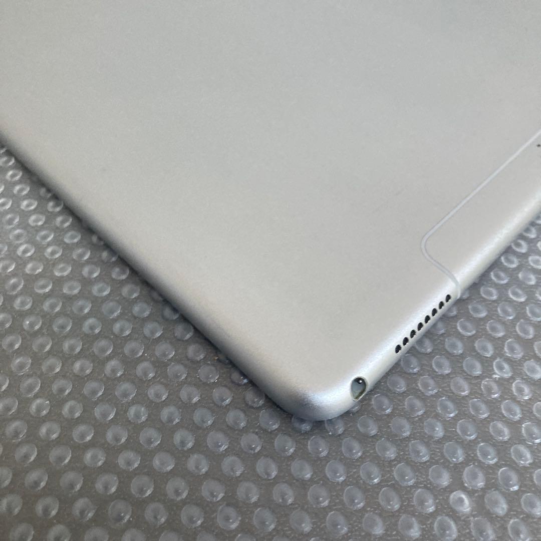 145 電池ほぼ新品☆比較的美品iPadPro64GB10.5インチSIMフリー