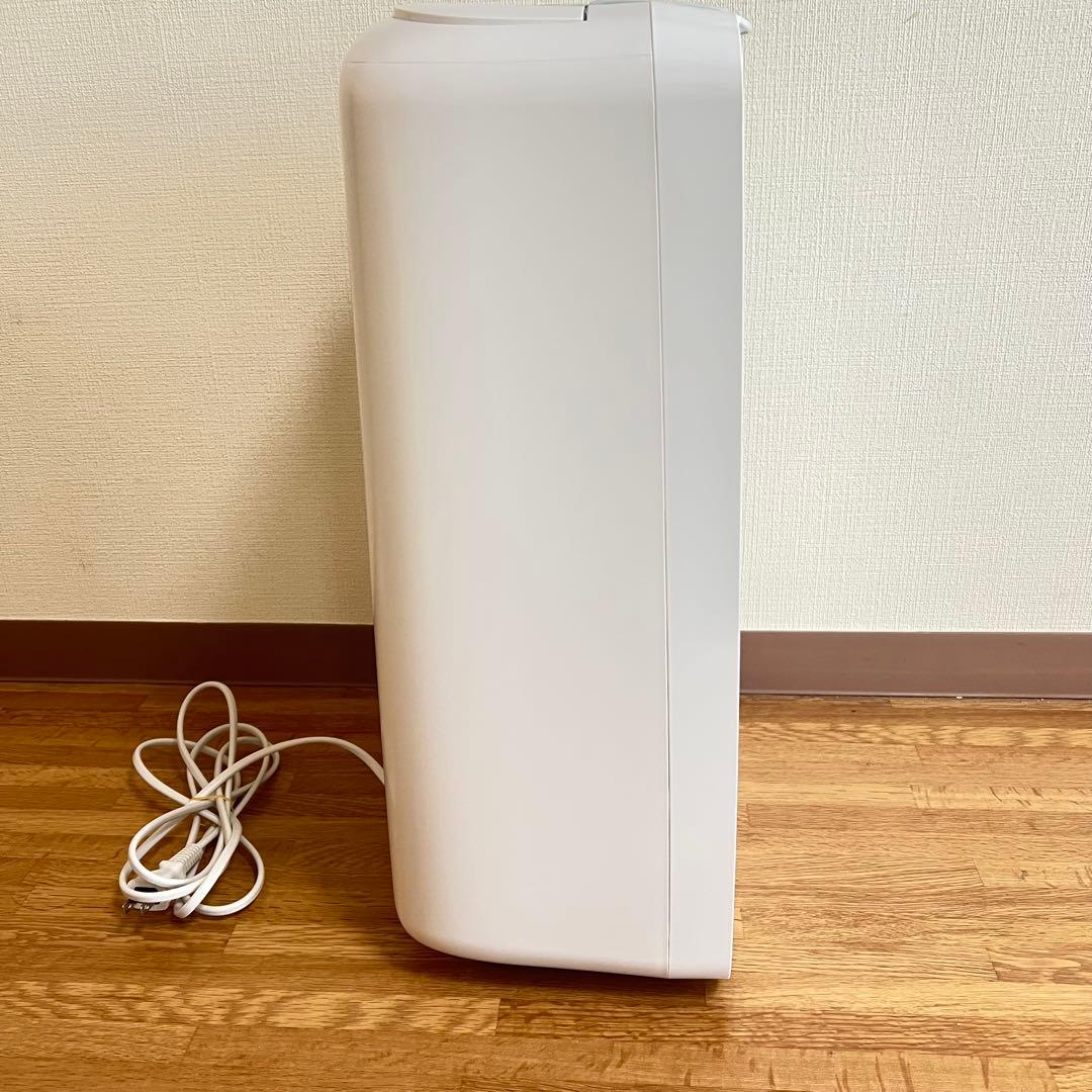 美品 シャープ（SHARP）衣類乾燥除湿機 CV-S71-W 2025年製