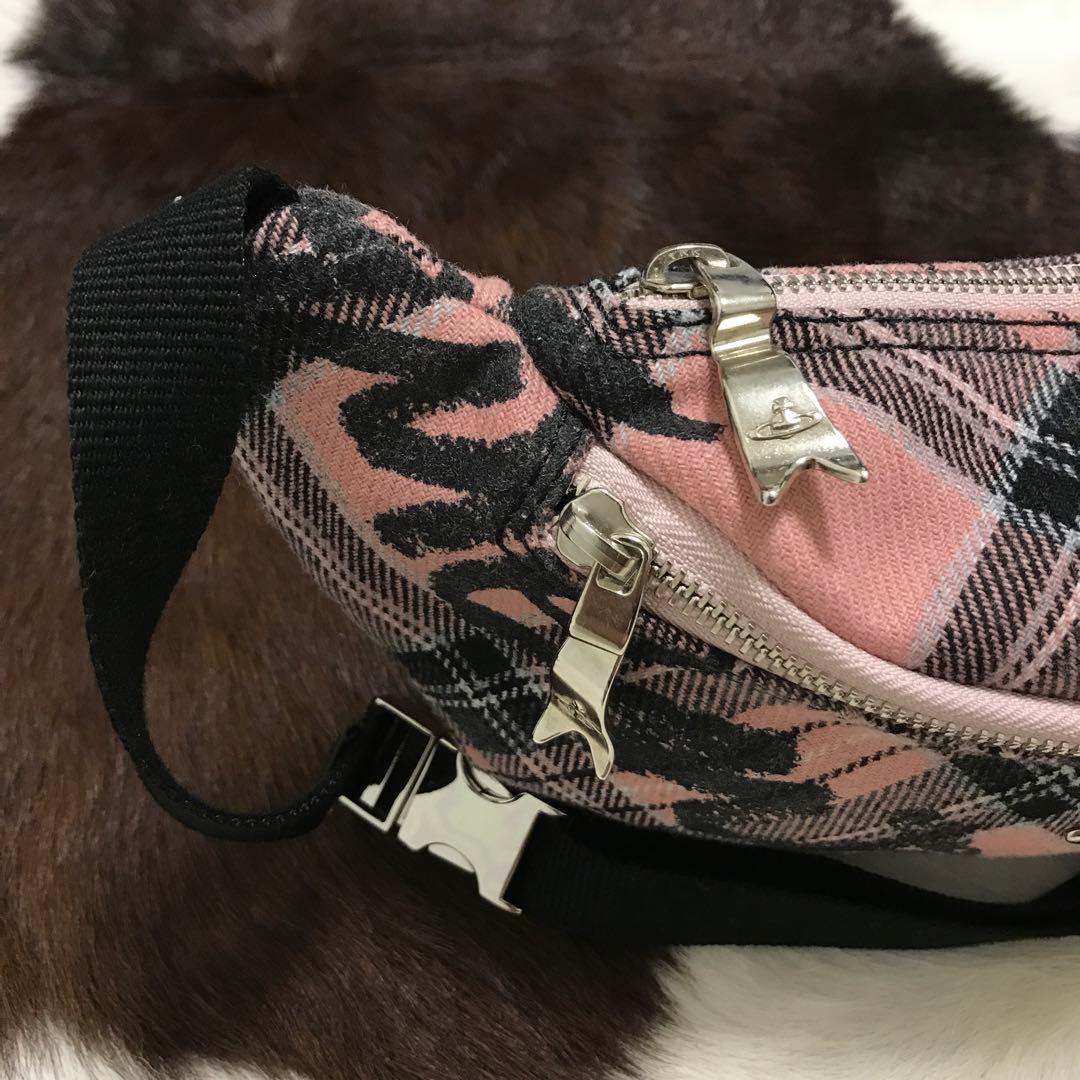 未使用美品！イタリア製 Vivienne Westwood ウエストポーチピンク