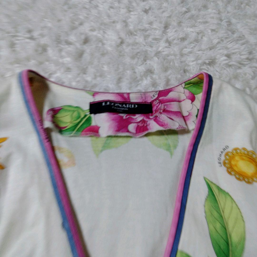 【美品】レオナール　カーディガン　花柄　金ボタン　宝石 ロゴボタン