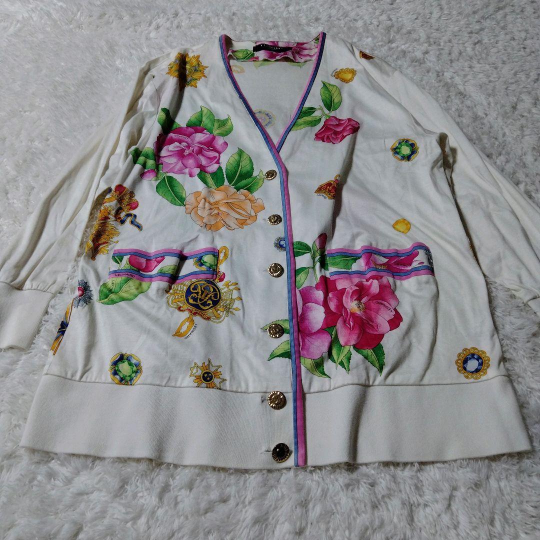 【美品】レオナール　カーディガン　花柄　金ボタン　宝石 ロゴボタン