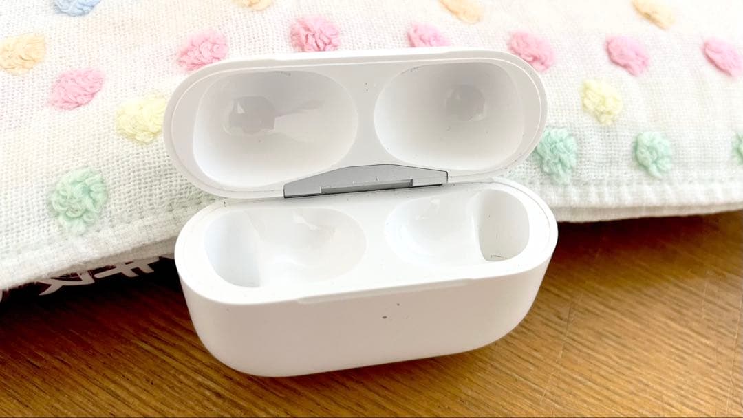 【あや】airpods pro2 KMW7FVCXX0