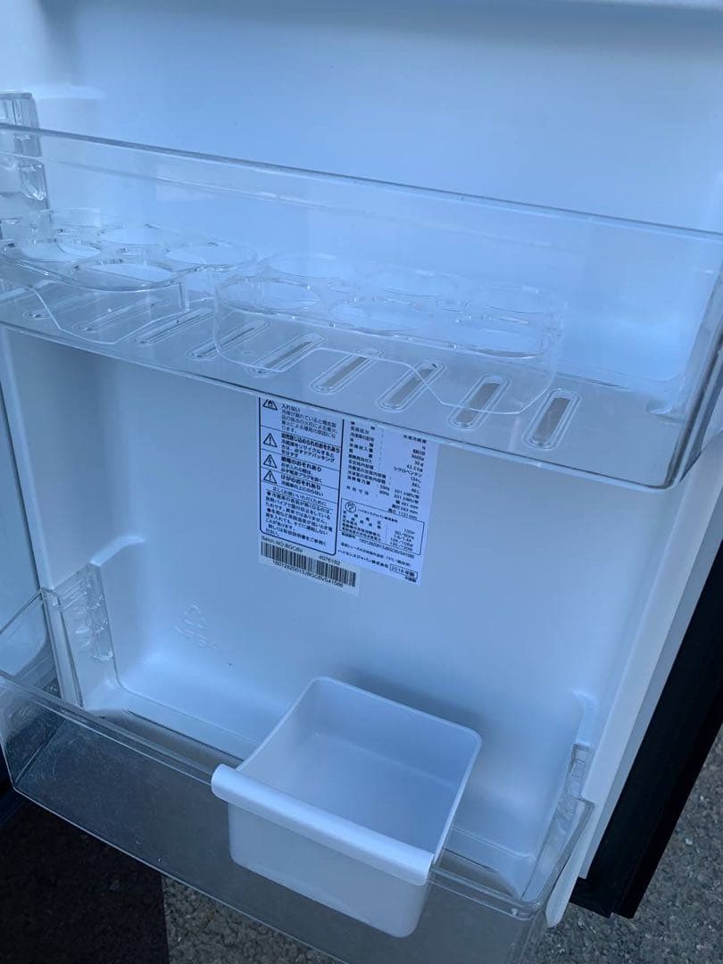 ♻️送料設置無料　Hisense 2ドア冷凍冷蔵庫　HR-G13A-BR