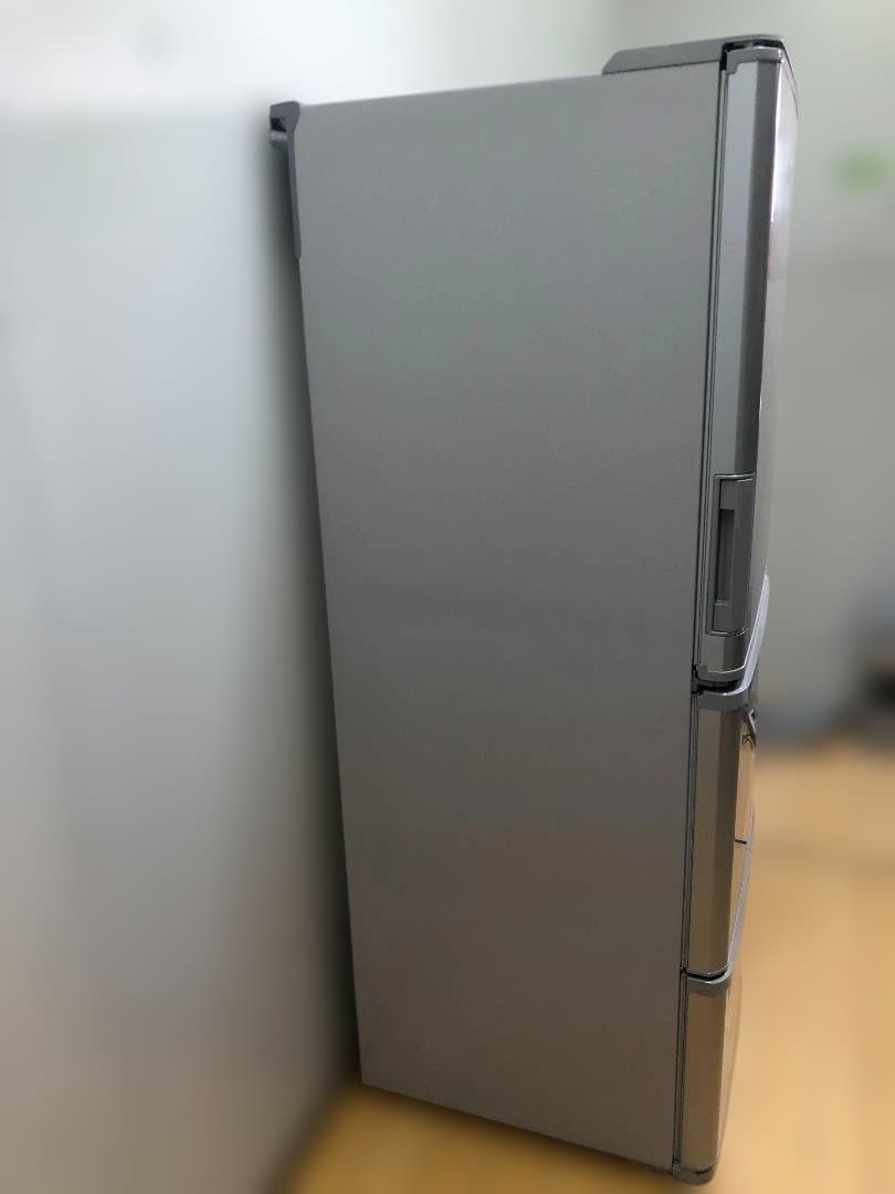送料無料 美品 シャープ 冷蔵庫 2022年製 SJ-W356J 251123