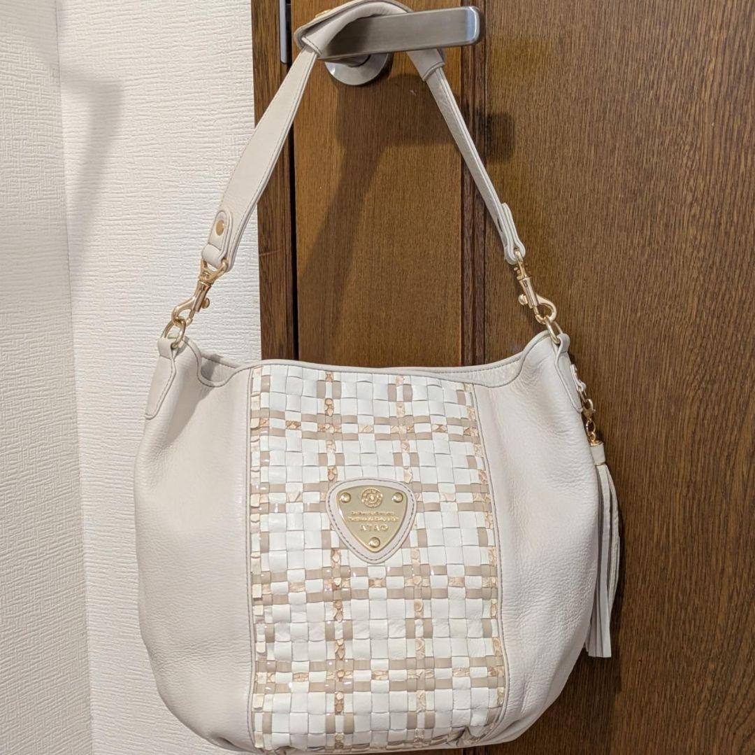 【良品】ATAO　❤️キャンディ・ルーク❤️　アイボリー　✳️保存袋無し