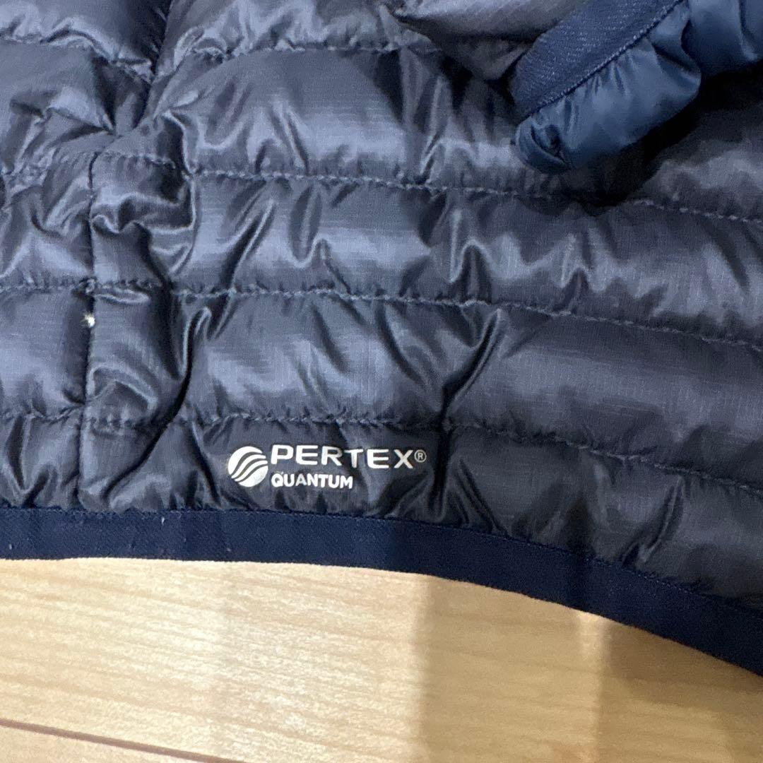 【美品】ホグロフス エッセンス ダウンジャケット メンズM（日本L相当）ネイビー