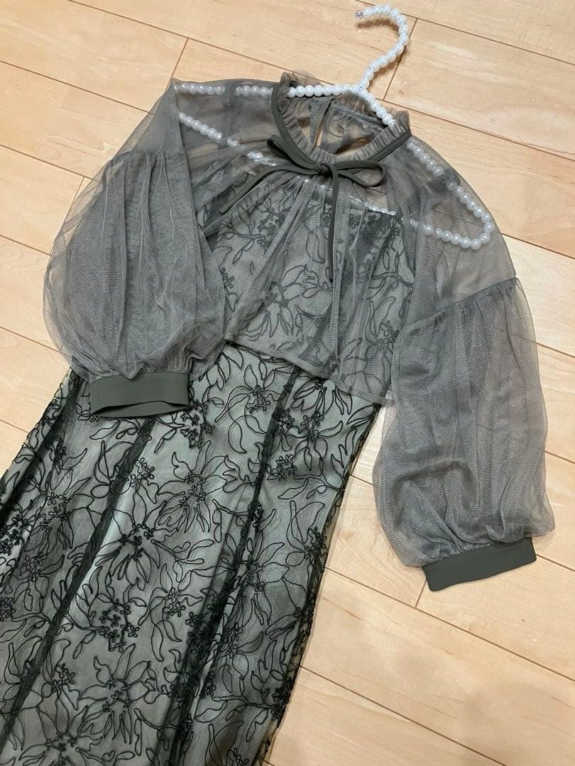 。*様 リボン付きパフスリーブシアーボレロ刺繍レースマーメイドシルエットキャミワ